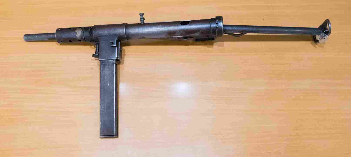 Αυτόματο 9χιλ STEN MKII με γεμιστήρα (Αρ.όπλ.S233)